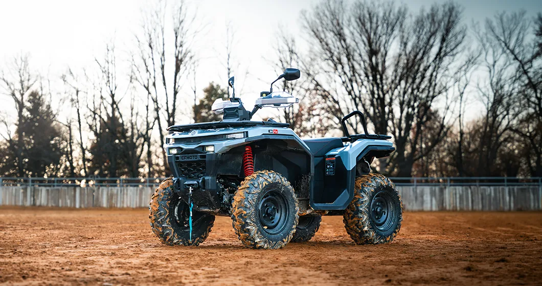 CFMOTO CFORCE C4 TOURING
